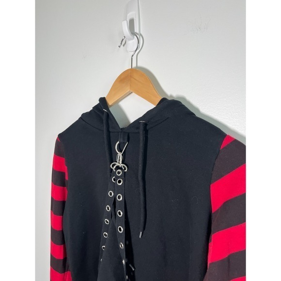 Hot Topic Hoodie Womens M Y2K Grunge Goth Emo Striped Chains Street Black Red - Picture 2 of 10